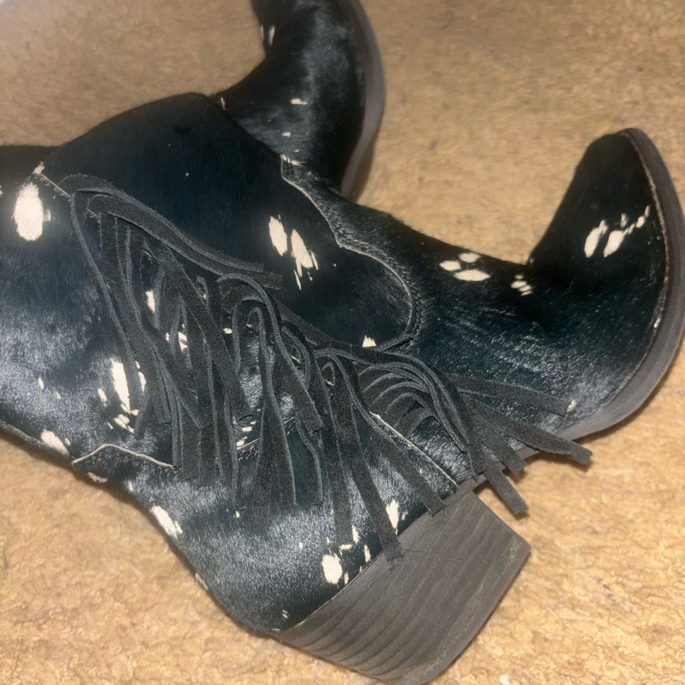 Dingo calf hair cowboy boots